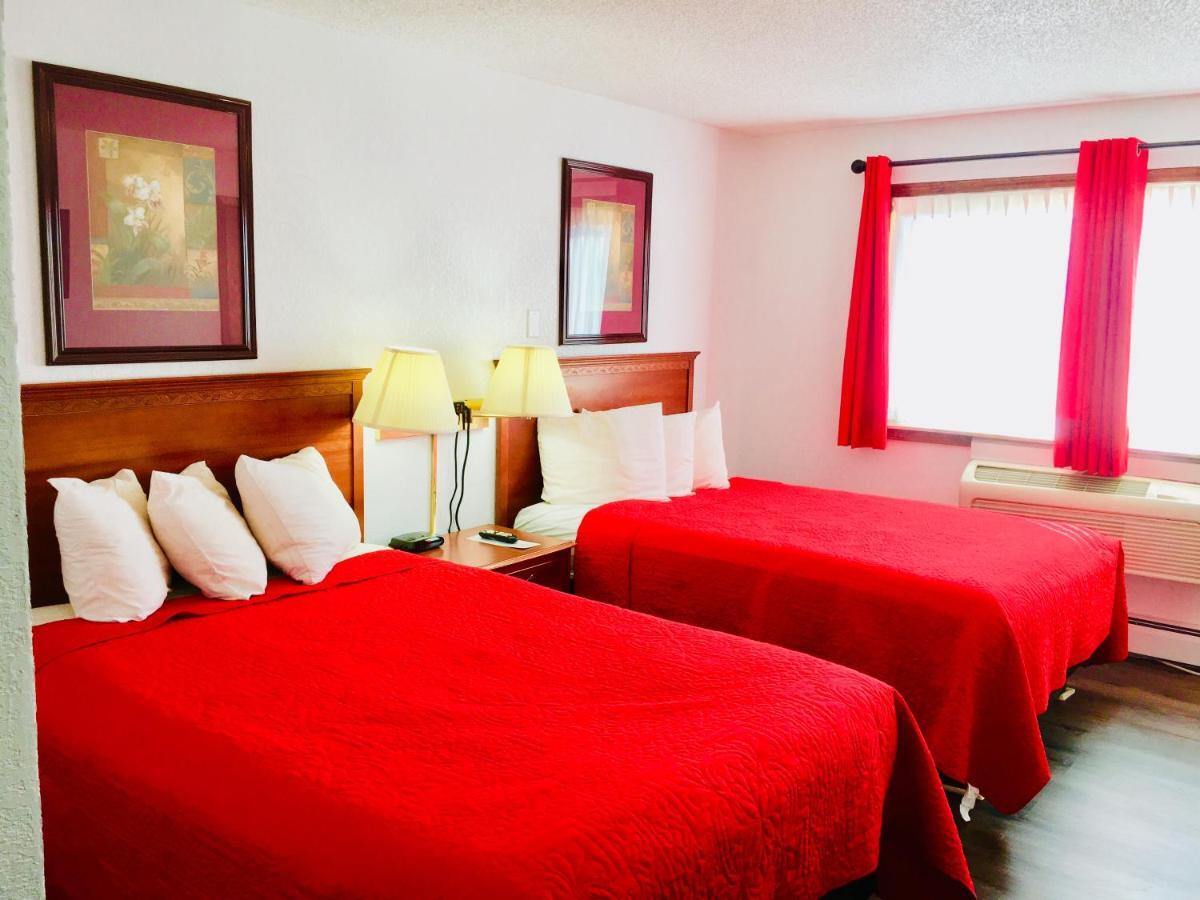 Welcomeinn Lancaster Bagian luar foto